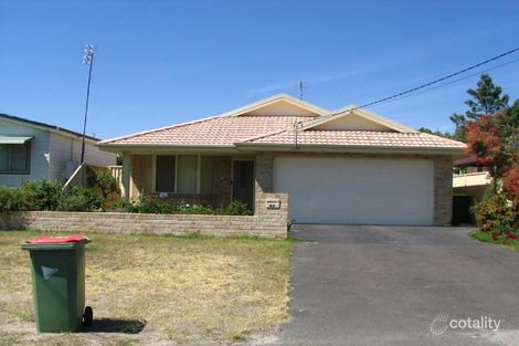 90 Dunalban Ave, Woy Woy, NSW 2256