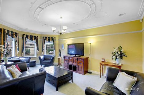 Property photo of 3 Amethyst Walk Bundoora VIC 3083