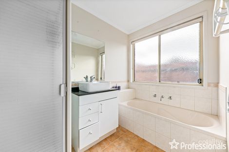 Property photo of 16 Pavleka Street Hillside VIC 3037