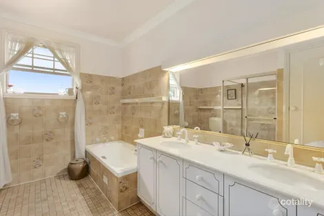 Property photo of 67 Cabbage Tree Road Bayview NSW 2104