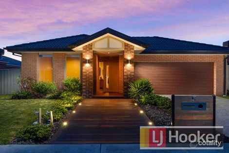 Property photo of 5 Arrow Road Cranbourne East VIC 3977