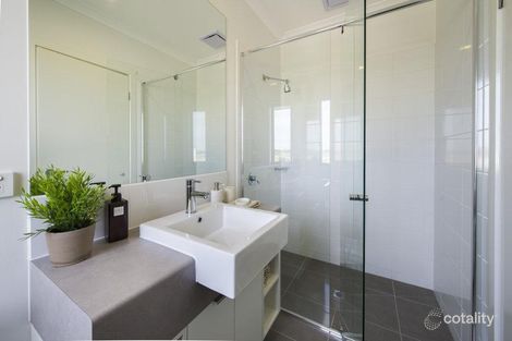 Property photo of 8 Palmyra Street Keysborough VIC 3173