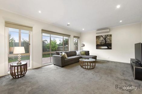 Property photo of 15 Lemon Gum Parade Bundoora VIC 3083