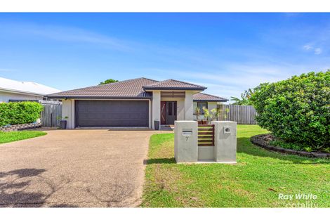 Property photo of 7 Red Emperor Way Lammermoor QLD 4703