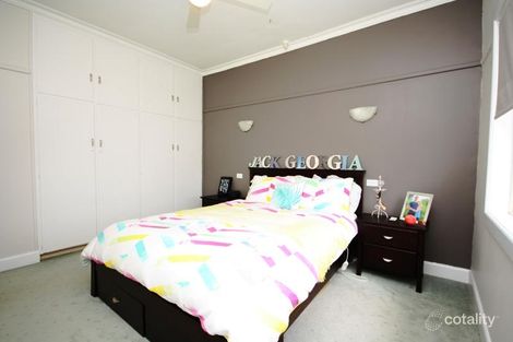Property photo of 32 Dooen Road Horsham VIC 3400