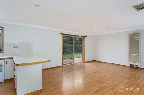 Property photo of 131 Undurra Drive Glenfield Park NSW 2650