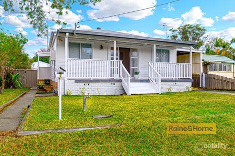 1 Boongala Ave, Empire Bay, NSW 2257