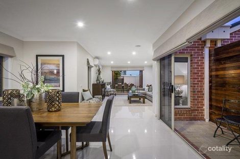 Property photo of 3 Kingsley Crescent Mont Albert VIC 3127