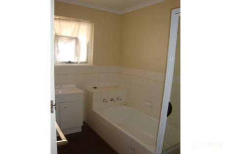 Property photo of 11 Ingomar Court Hallett Cove SA 5158