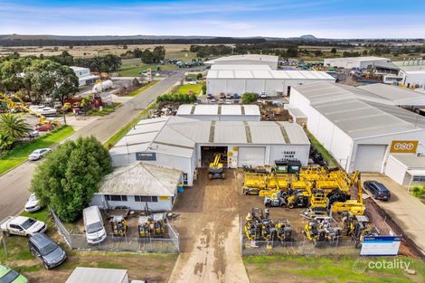 10 Daveyduke Dr, Mitchell Park, VIC 3355