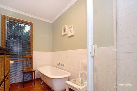 Property photo of 11 Bangalay Place Berwick VIC 3806
