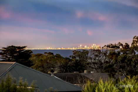 Property photo of 11-13 Ravenscourt Crescent Mount Eliza VIC 3930