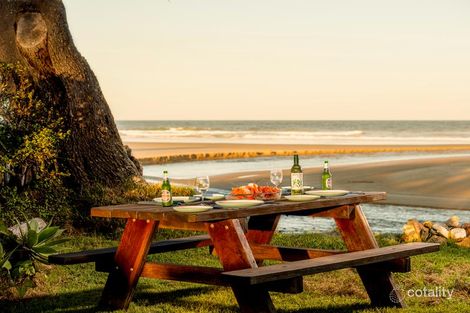 Property photo of 25 Ocean Road Brooms Head NSW 2463