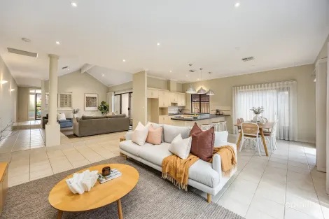 Property photo of 36 Grenache Circuit Craigburn Farm SA 5051