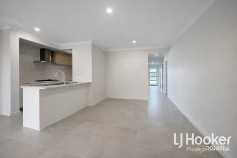 Property photo of 6 Celestial Way White Rock QLD 4306