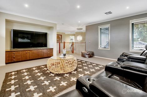 Property photo of 21 Feathery Grove Sandhurst VIC 3977