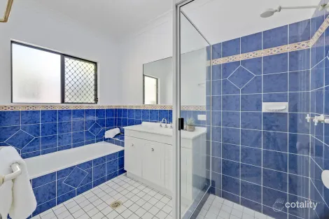 Property photo of 9 Hillcrest Street Eimeo QLD 4740