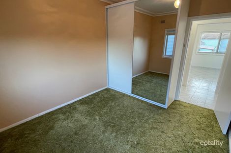 1/24 Denise St, Lake Heights, NSW 2502