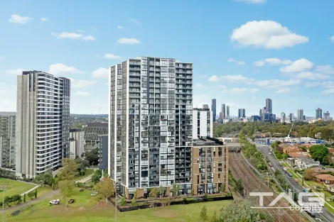 142/9 MAPLE TREE RD, WESTMEAD, NSW 2145