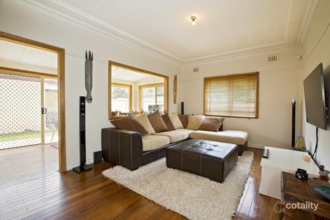 Property photo of 18 Endeavour Road Georges Hall NSW 2198
