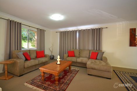Property photo of 16 Maltravers Drive Arundel QLD 4214