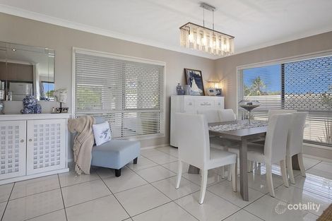 Property photo of 24 Seaway Parade Toogoom QLD 4655