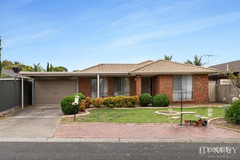 Property photo of 8 Doran Walk Delahey VIC 3037