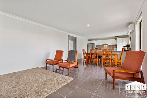 Property photo of 4 Bulbul Crescent Fletcher NSW 2287