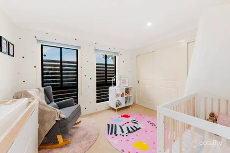 Property photo of 2/10 Lance Road Bayswater VIC 3153