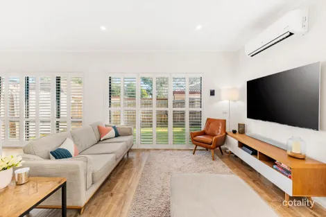 Property photo of 2/10 Lance Road Bayswater VIC 3153