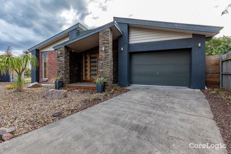 Property photo of 2 Birch Place Sale VIC 3850