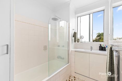 Property photo of 6/56 Pembroke Road Coorparoo QLD 4151