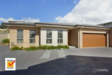 Property photo of 8/121 Daintree Drive Albion Park NSW 2527