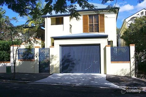 40 Kennigo St, Spring Hill, QLD 4000