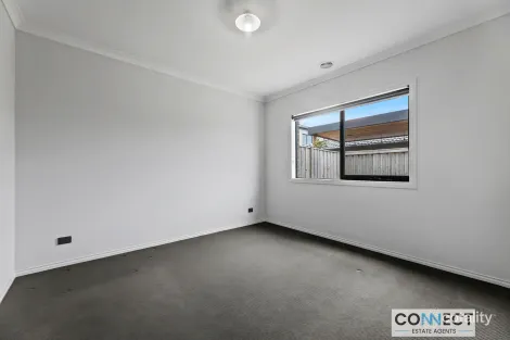 Property photo of 10 Wilton Street Cranbourne West VIC 3977