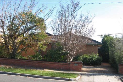 8 Edinburgh Ave, Caulfield, VIC 3162