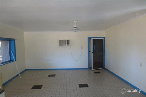 Property photo of 51 Rifle Range Road Sapphire Central QLD 4702