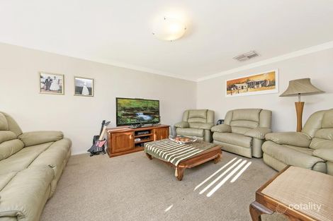 Property photo of 2 Challen Court Evanston Park SA 5116