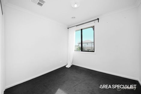 Property photo of 17 Portrait Place Clyde North VIC 3978