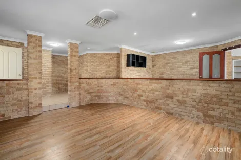 Property photo of 34 Leyburn Drive Halls Head WA 6210