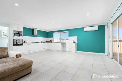 Property photo of 16 Pepper Gate Waggrakine WA 6530