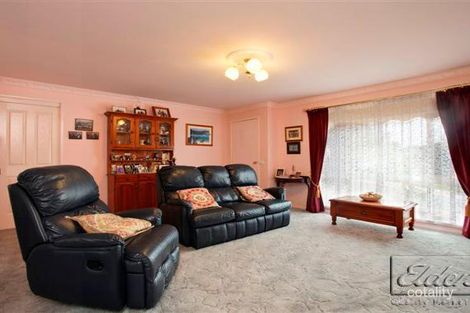 Property photo of 1 Banool Street Golden Square VIC 3555