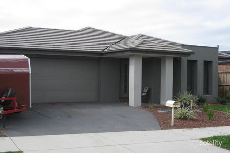 58 Kosta Boda Bvd, Pakenham, VIC 3810