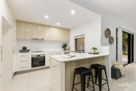 Property photo of 16/819 Creek Road Carindale QLD 4152
