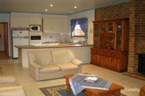 Property photo of 3 Donat Court Craigieburn VIC 3064