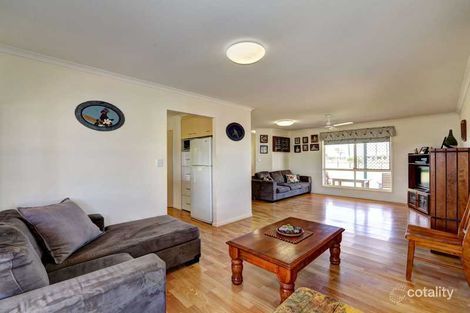 Property photo of 34 Polo Place Branyan QLD 4670
