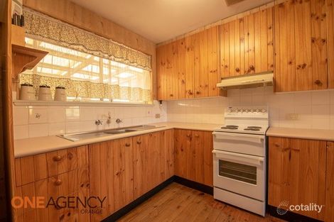 Property photo of 37 Anzac Place Orange NSW 2800