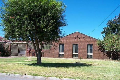 16 Biddenden St, Thornlie, WA 6108