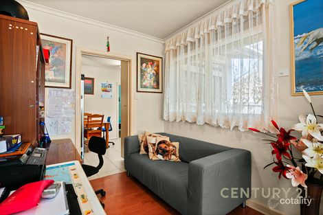 Property photo of 1/31 Ambrie Crescent Noble Park VIC 3174