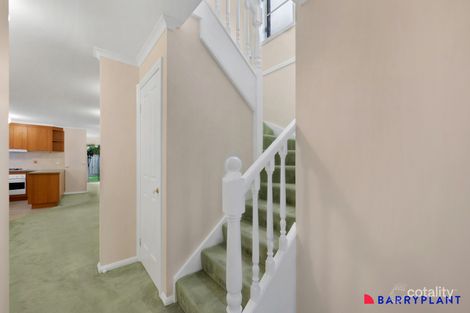 Property photo of 25 Island Place Mill Park VIC 3082